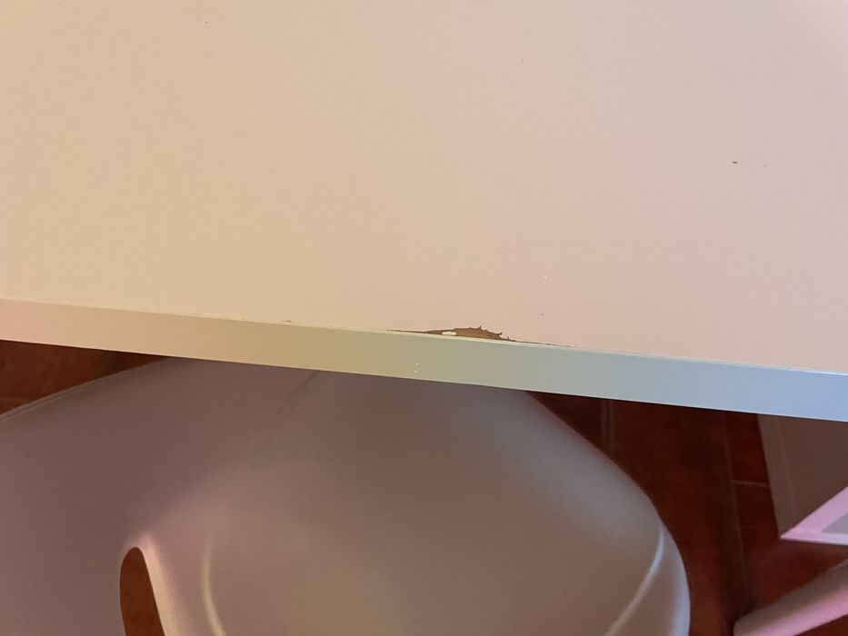 Secretária,cadeira e estante de criança