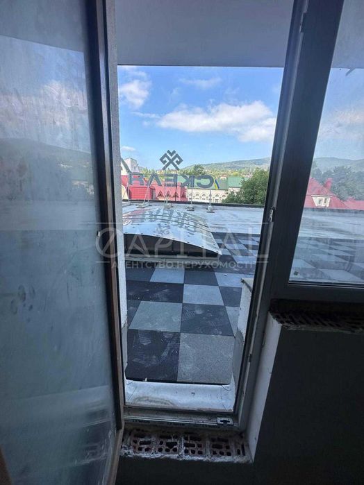 Продаж квартири ЖК Скеля з террасою 300+м2 , м. Яремче, вул. Свободи