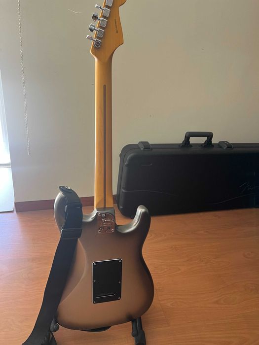 Fender American Professional Esquerdina 2024