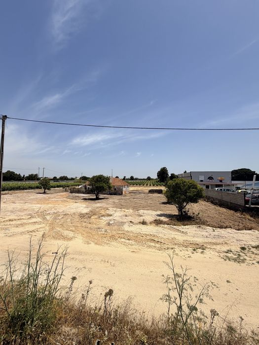 Terreno urbano cerca 4000m2