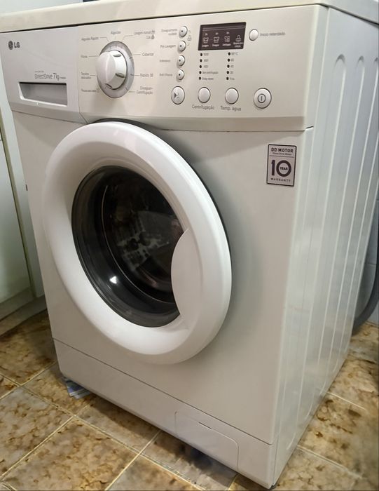 Maquina lavar toupa LG 7kg