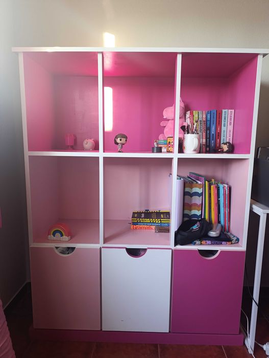 Estante para quarto de Menina