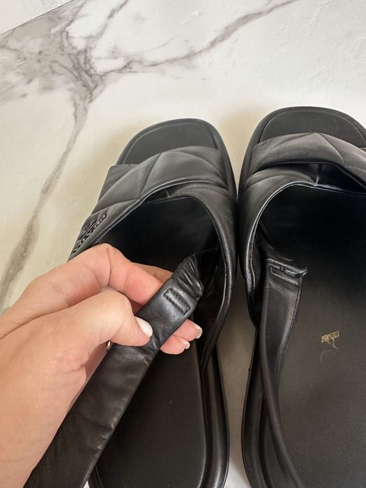 Prada Босоніжки/сандалі