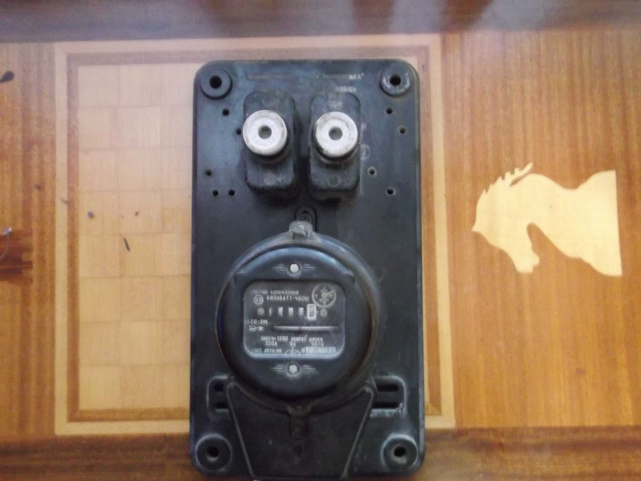 электро счетчик на щитке