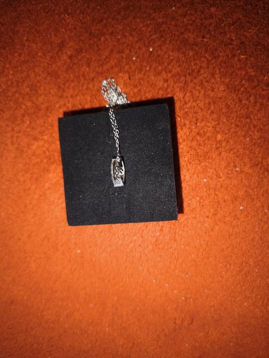 Підвіска з муассанітом 1КТна срібному(925)родійованому ланцюжку 40+5см