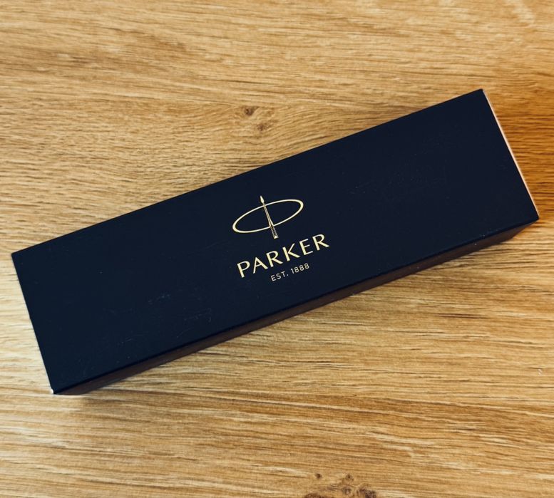 Nowy długopis Parker