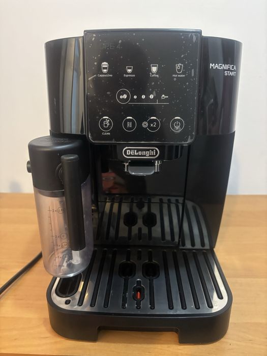 Ekspres DELONGHI Magnifica Start ECAM 220.60.B