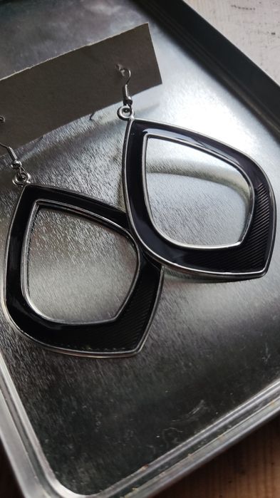 Kolczyki duże czarne