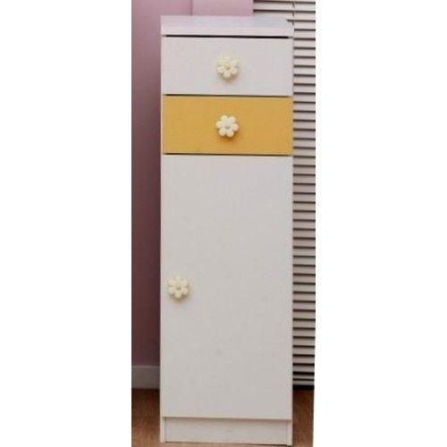 Комплект дитячих меблів, 3 шафи і комод з дзеркалом.