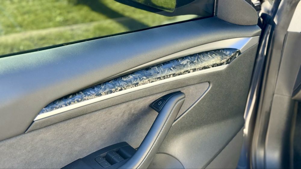 Продам Tesla Model 3