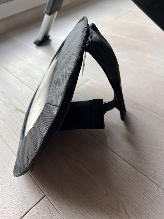 Maxi cosi z bazą i lusterkiem