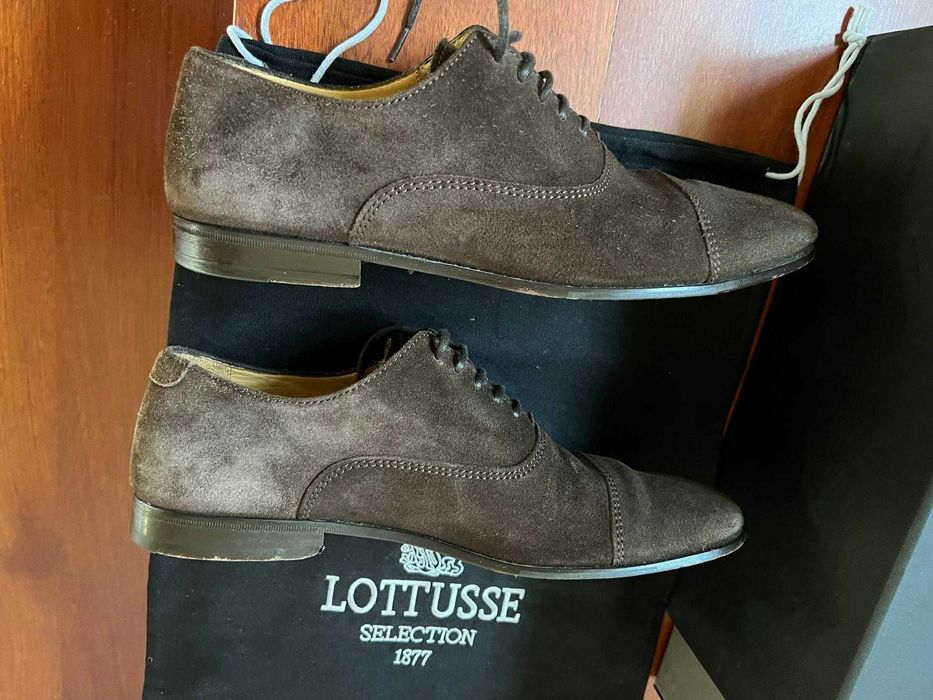 Sapatos Lotusse de camurça castanhos tamanho 39