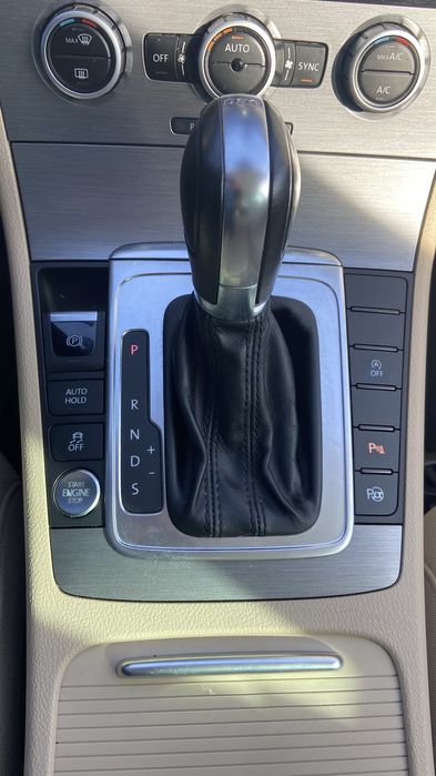 Продам passat 2013 року