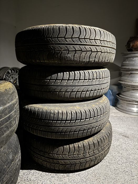 5 Jantes R13 + Pneus 155/70 e 145/70 R13