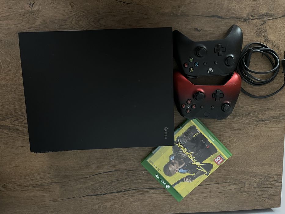 Xbox One X + dwa pady + cyberpunk