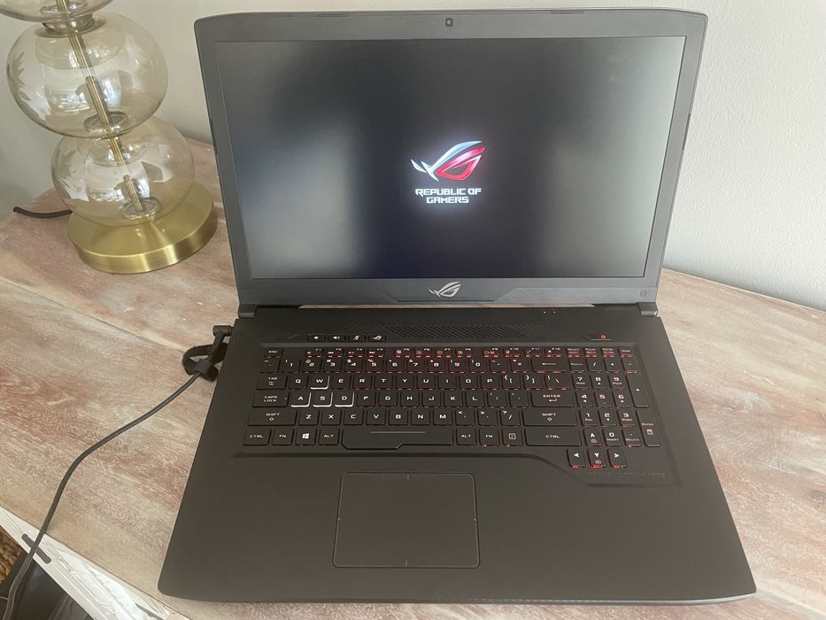 Computador Gaming ASUS GL703GE