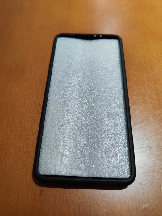 Phone case with designs. New.64564274155393121