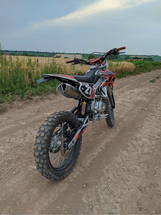 Мотоцикл X-moto XB31 250cc 21/18