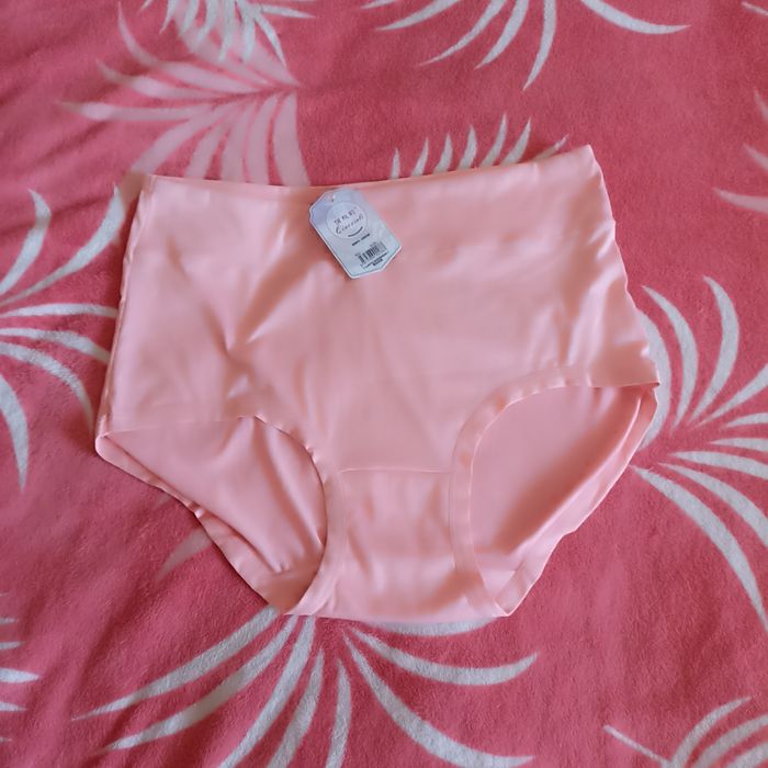 Білизна  жіноча великих розмірів