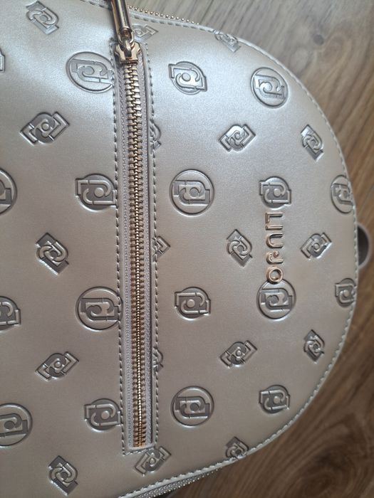 Plecak złoty Liu Jo 29 cm piękny elegancki