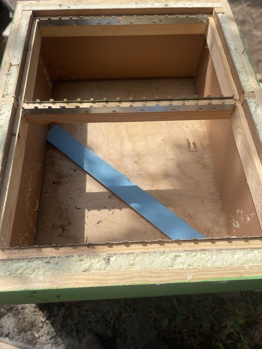 Lote material apicola