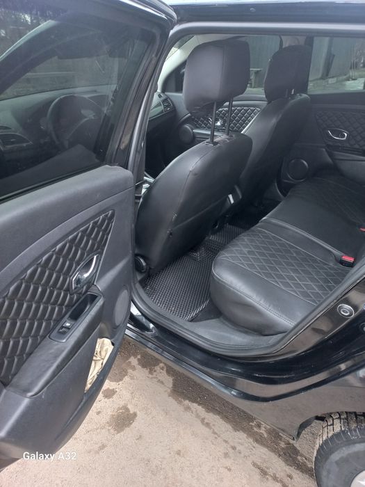 Продам рено меган 2013р