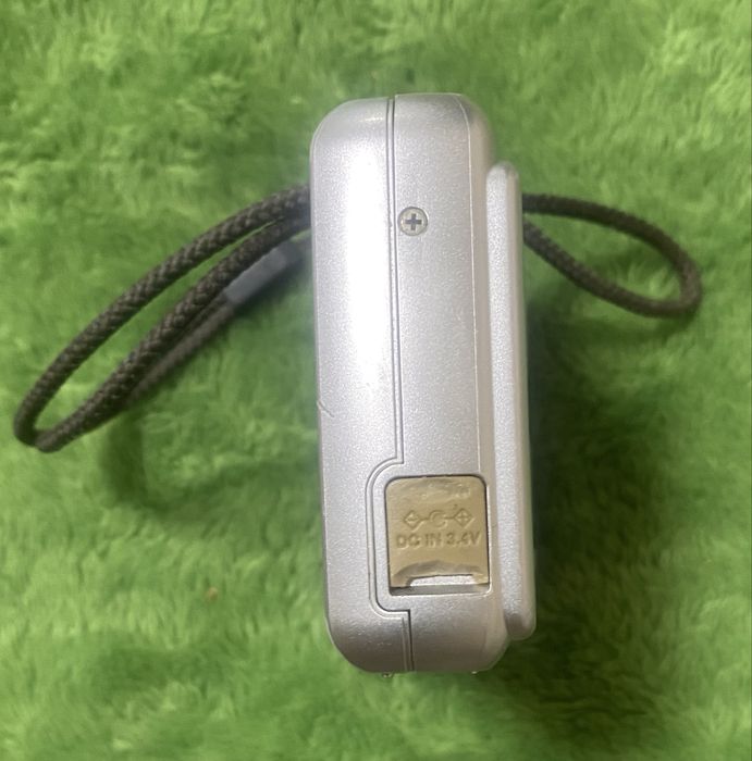 Продам фотоапарат Olympus FE-210