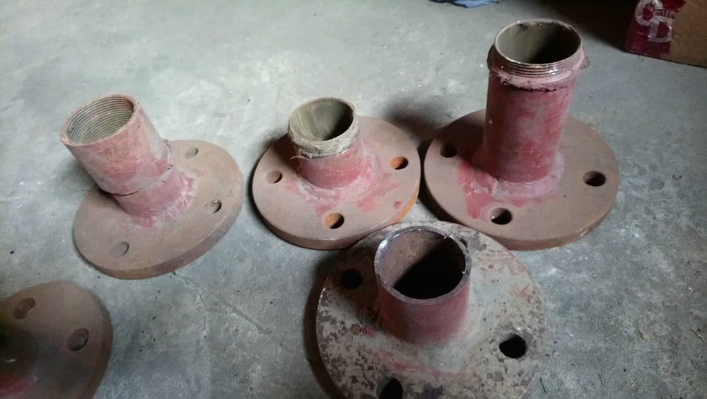 Króciec kołnierzowy flansza do wspawania i gwintowana