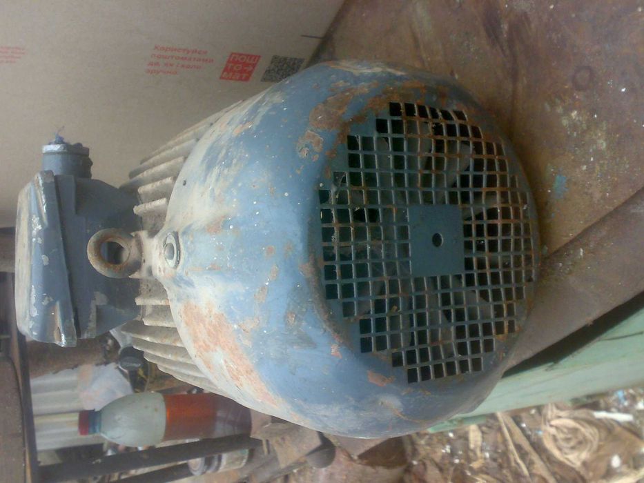 Электродвигатель 7.5 квт .2880 об мин 50 кг.АИР 112 УЗ.