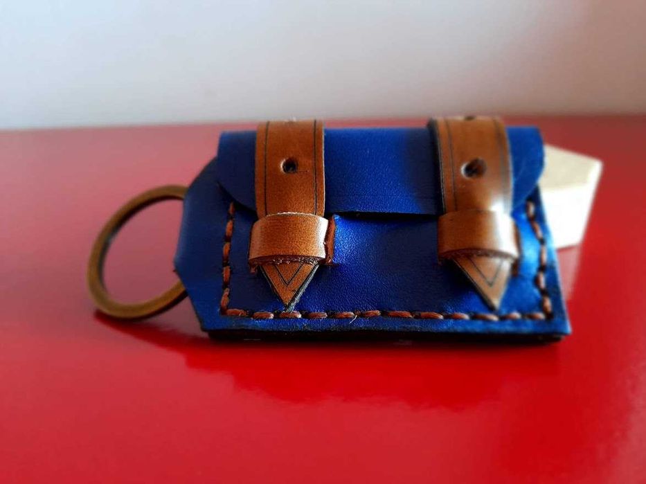 Porta Chaves em Couro Genuíno com personalização a laser (2 INICIAIS)