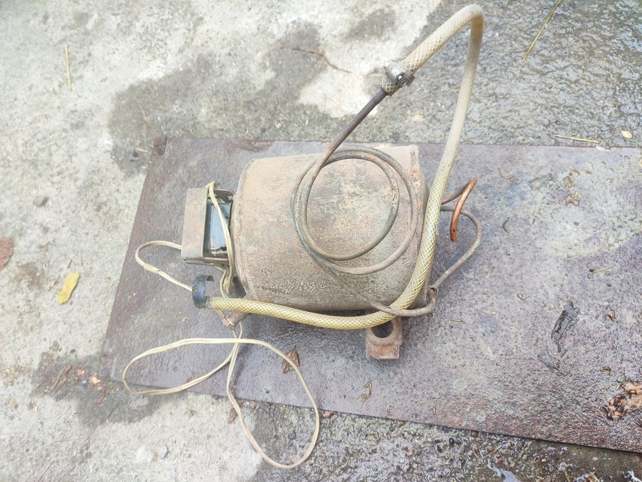 Мотор від холодильника ,акомпресор для накачки коліс