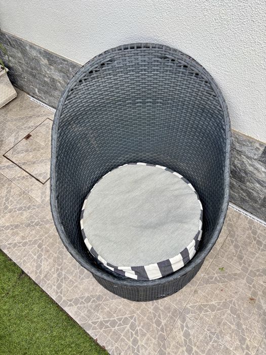 Conjunto de jardim em vime preto – Poltrona + mesa