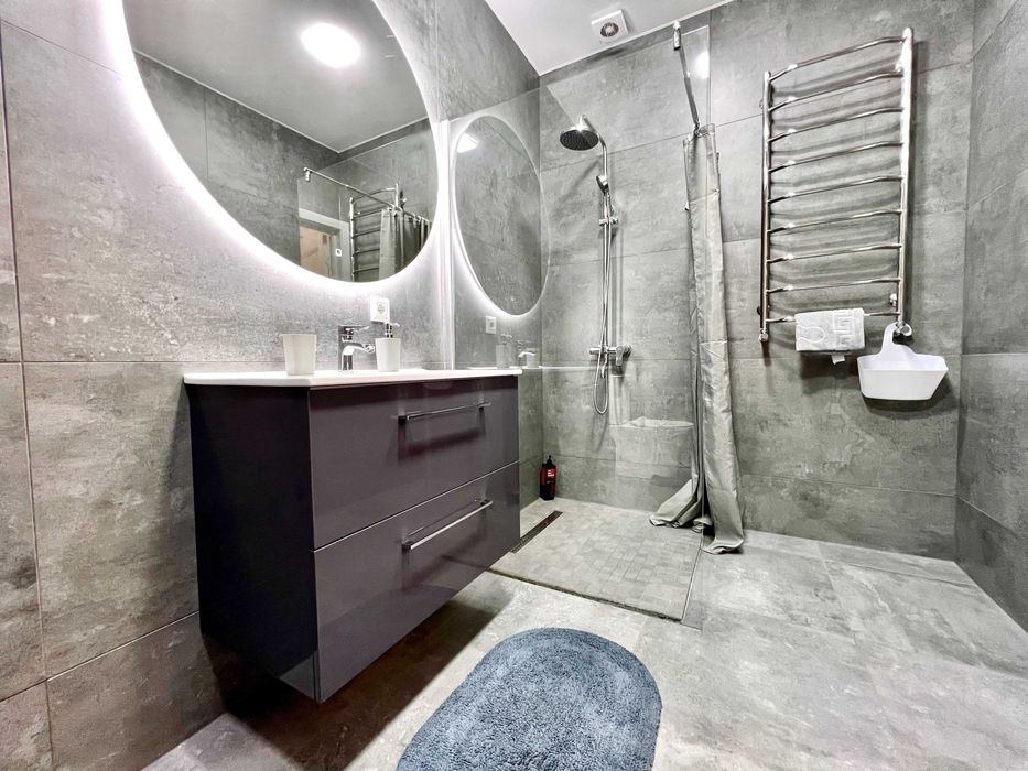 ApartPoltava НОВОБУДОВА, LED Дзеркало, КВЕДи 55.10, ОРЕНДА погодинно