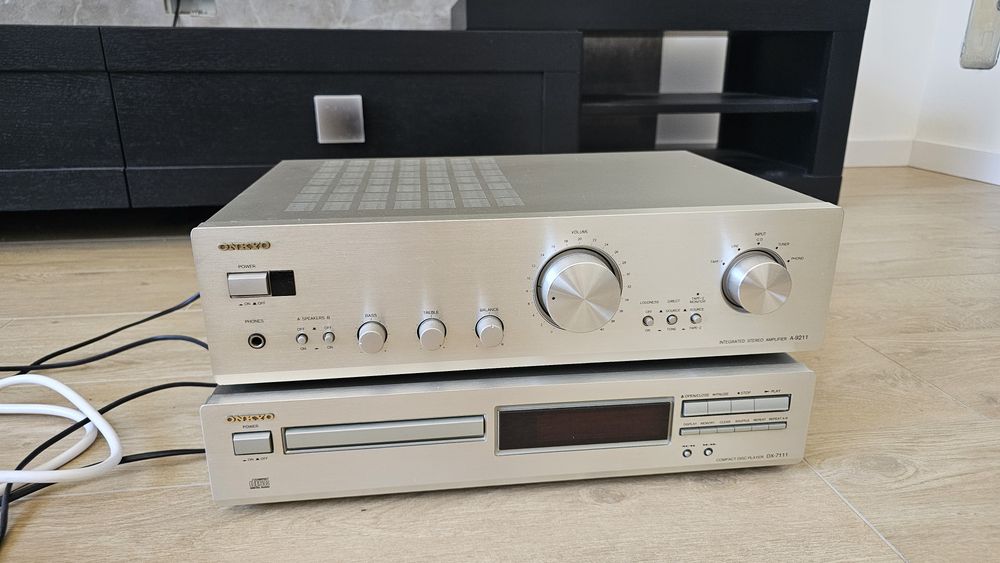 Wzmacniacz Onkyo A-9211