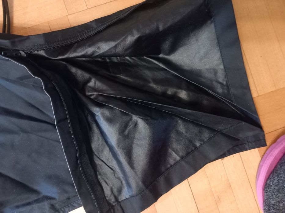 Spodnie męskie cienkie lekkie przeciwdeszczowe rozm.L