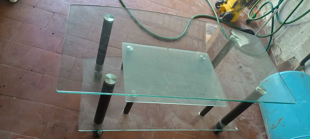 Mesa de vidro para TV