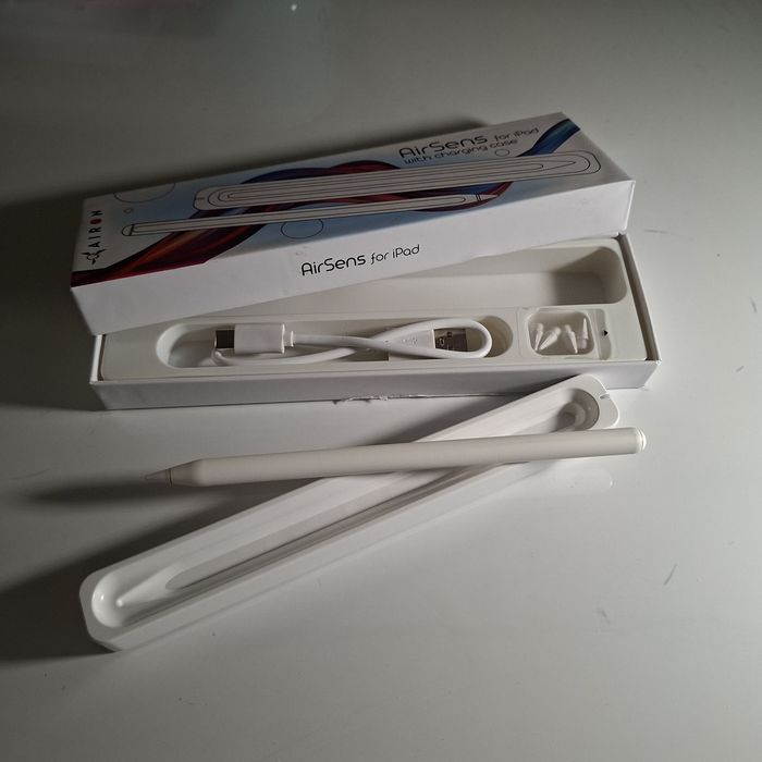 Стілус Airon для iPad з зарядним кейсом