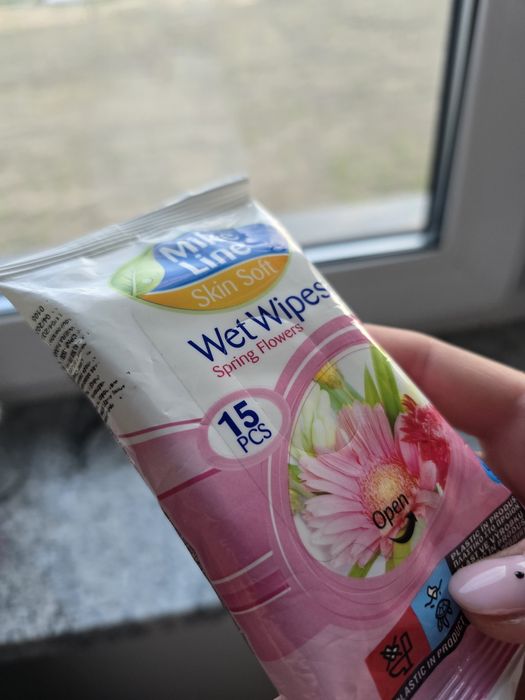 Chusteczki nawilżane.