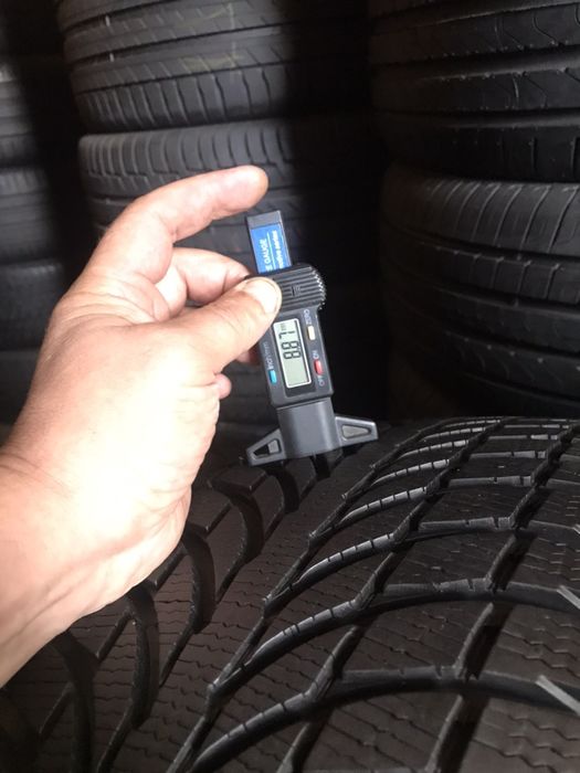 235/55/19 R19 Michelin Latitude Alpin LA2 4шт зима