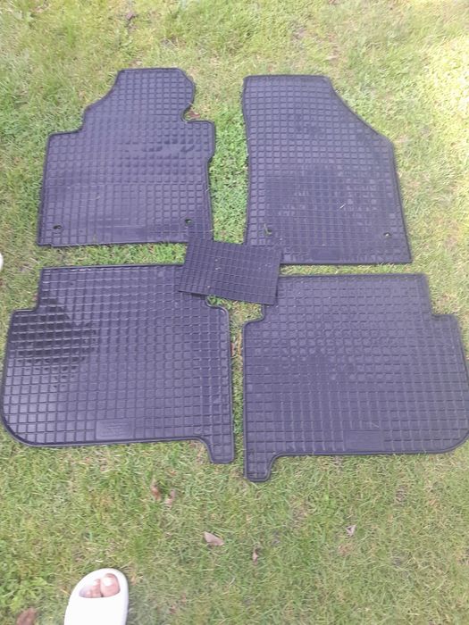 Тоуран  коврики гумові оригінал