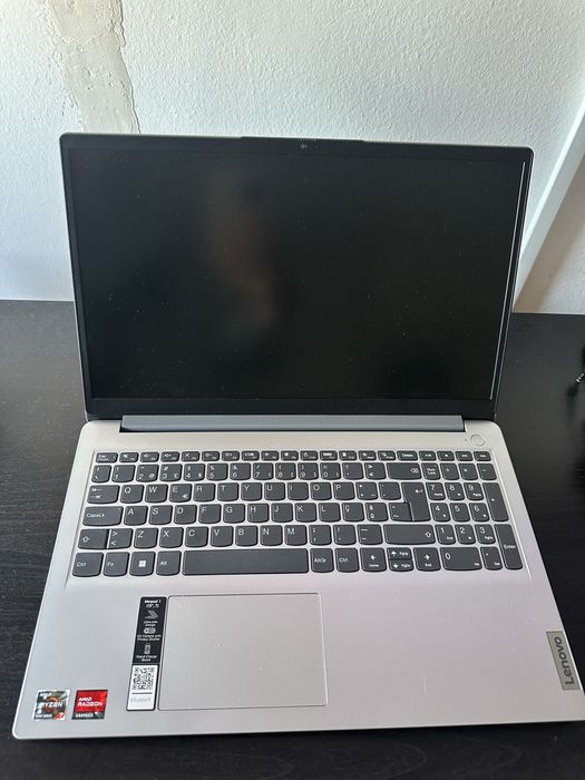 Lenovo Ideapad 1