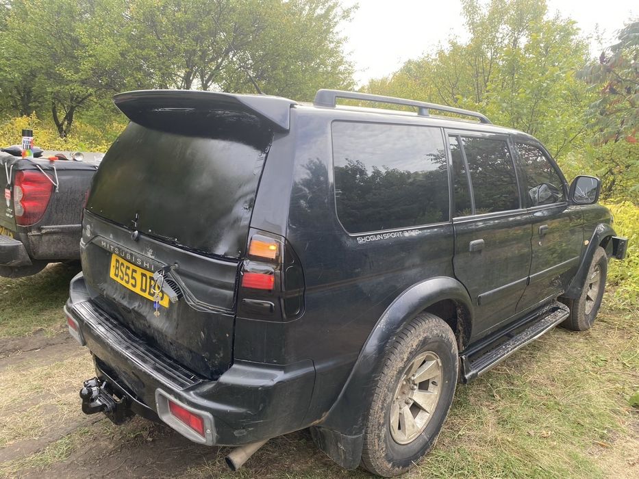 Mitsubishi pajero sport