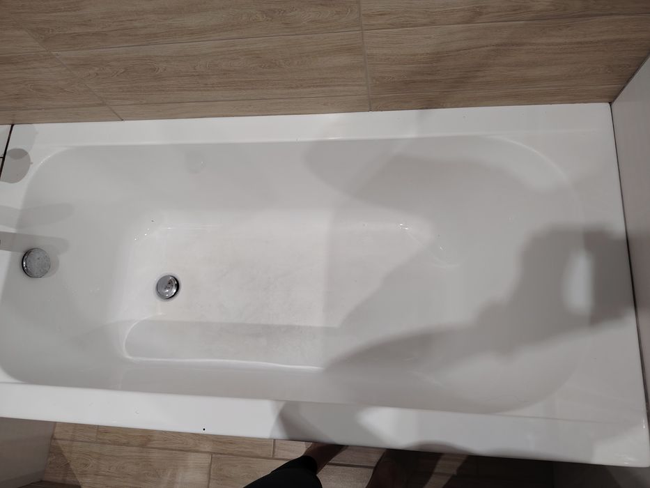Wanna akryl 140x70 plus obudowa