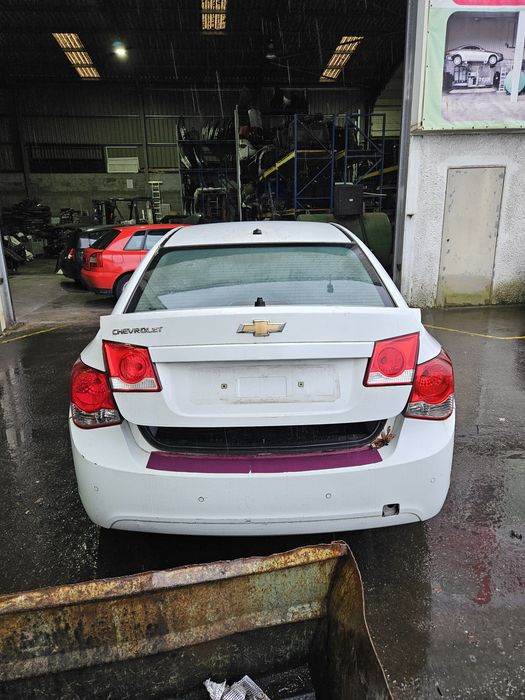 Chevrolet Cruze 2.0D de 2011 para peças