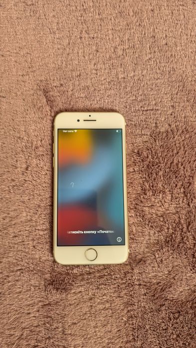 Продам Iphone 7 128 gb на запчастини або ремонт!!