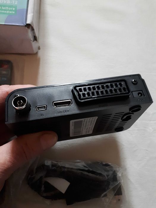 Цифровий ефірний DVB-T2 декодер SHUNWEIQTEK Q265 MINI