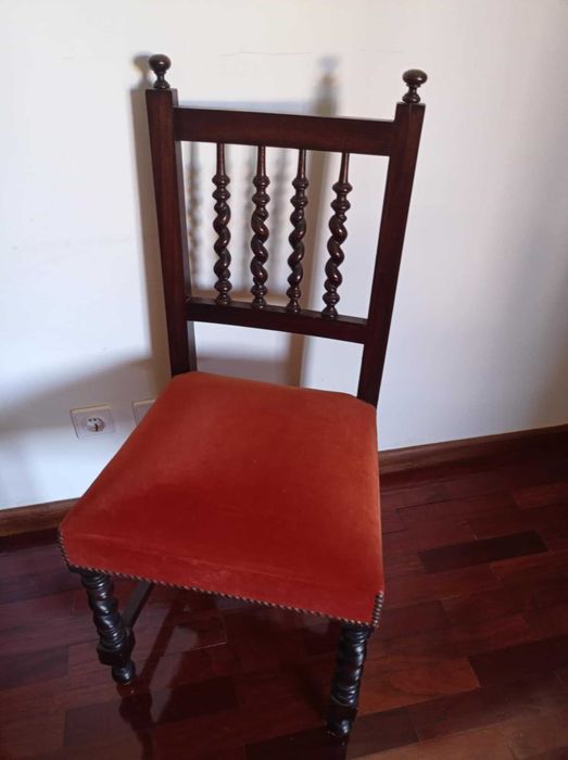 Cadeiras de quarto em veludo encarnado