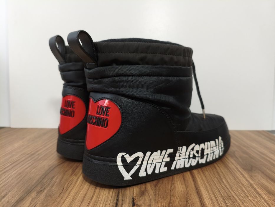 Buty Love Moschino śniegowce zimowe damskie czarne r. 41 42