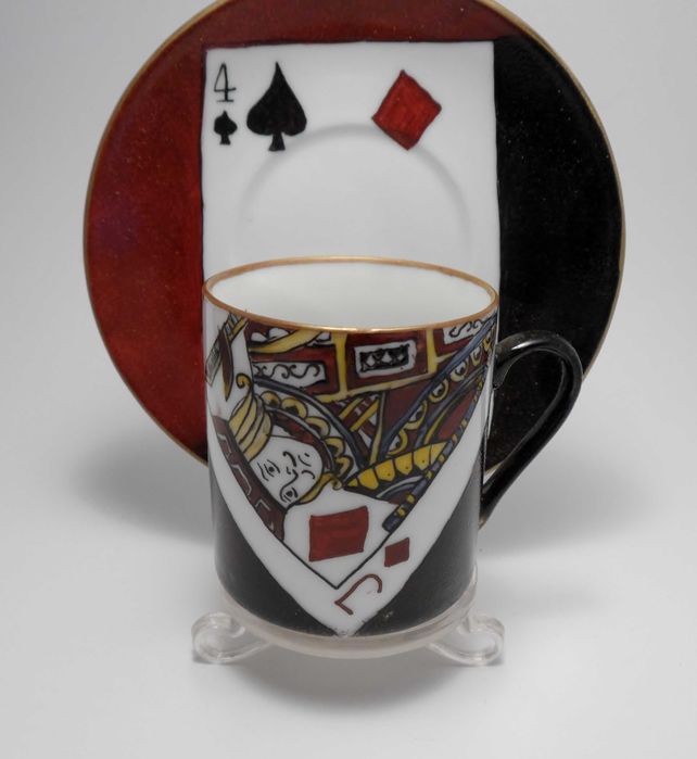 Chávenas de café pintadas a mão