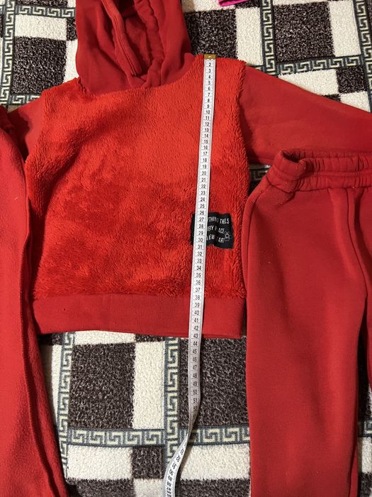 Теплі речі на дівчинку